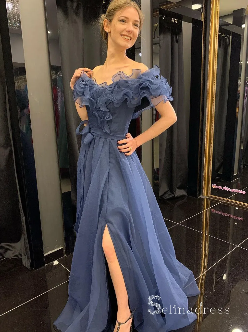 Chic A-line Off-the-shoulder Blue Long Prom Dresses Tulle Evening Gowns MHL2813