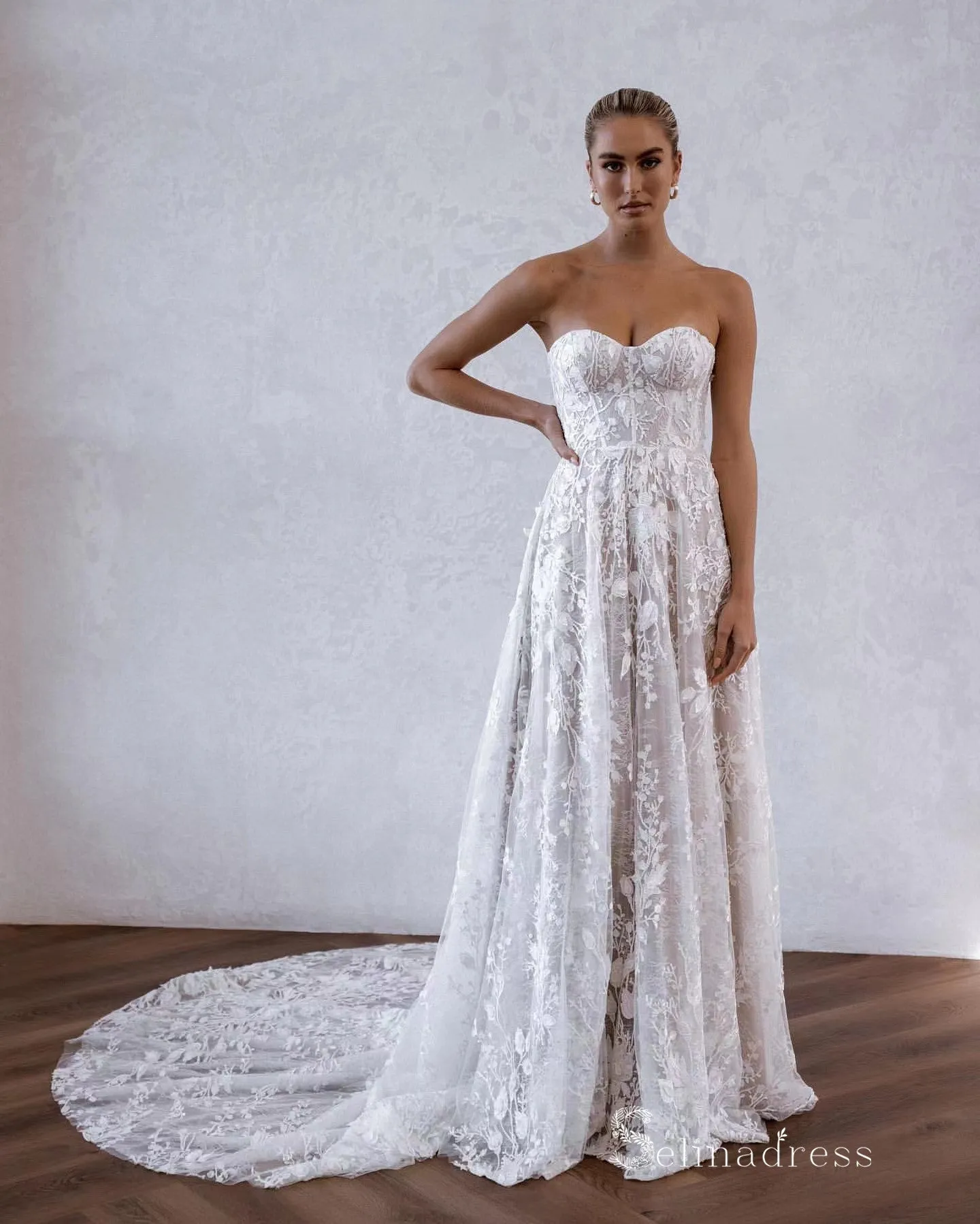 Chic A-line Sweetheart 3D Lace Rustic Wedding Dress Bridal Gowns HKL0140
