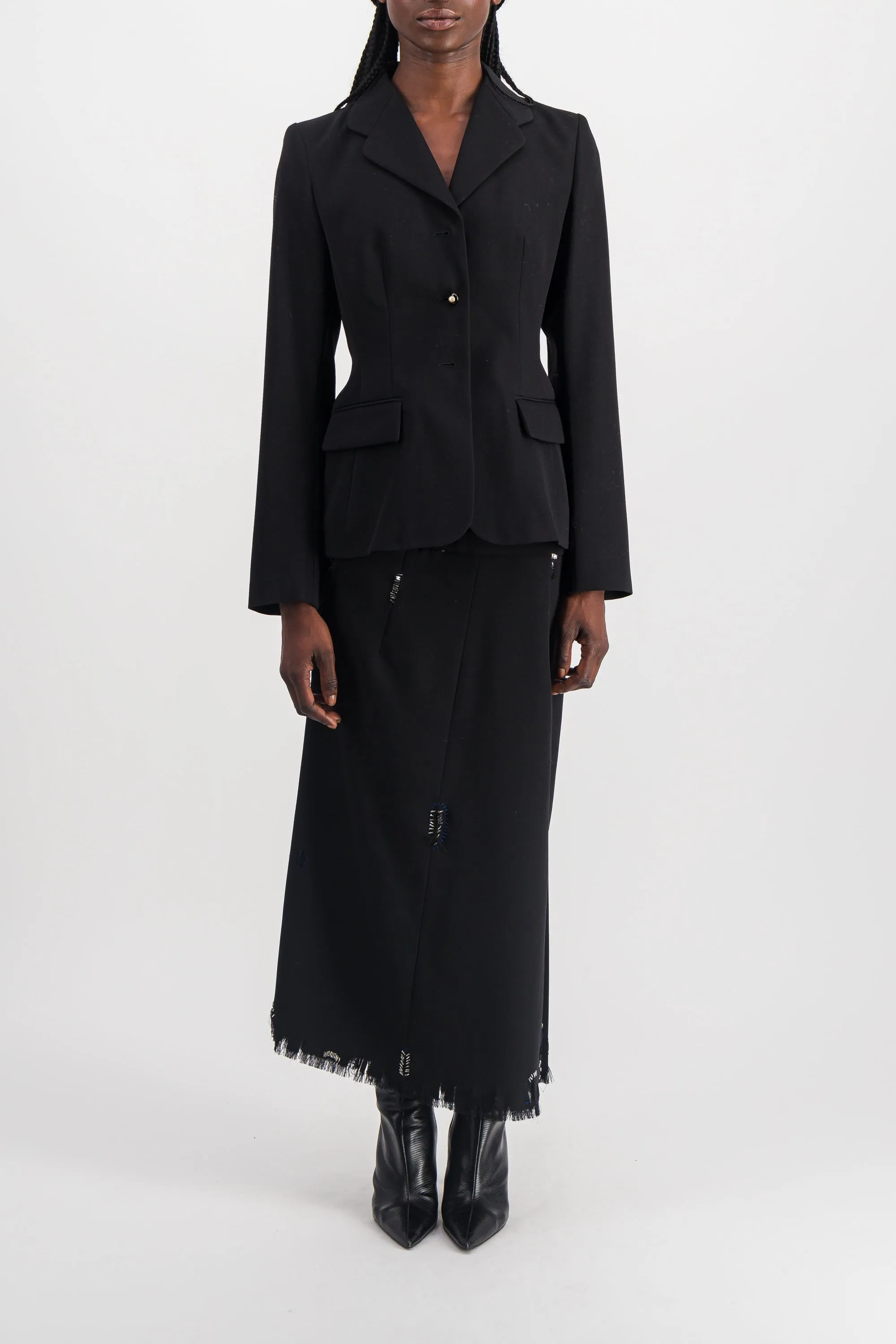 Fitted tailoring virgin wool blazer