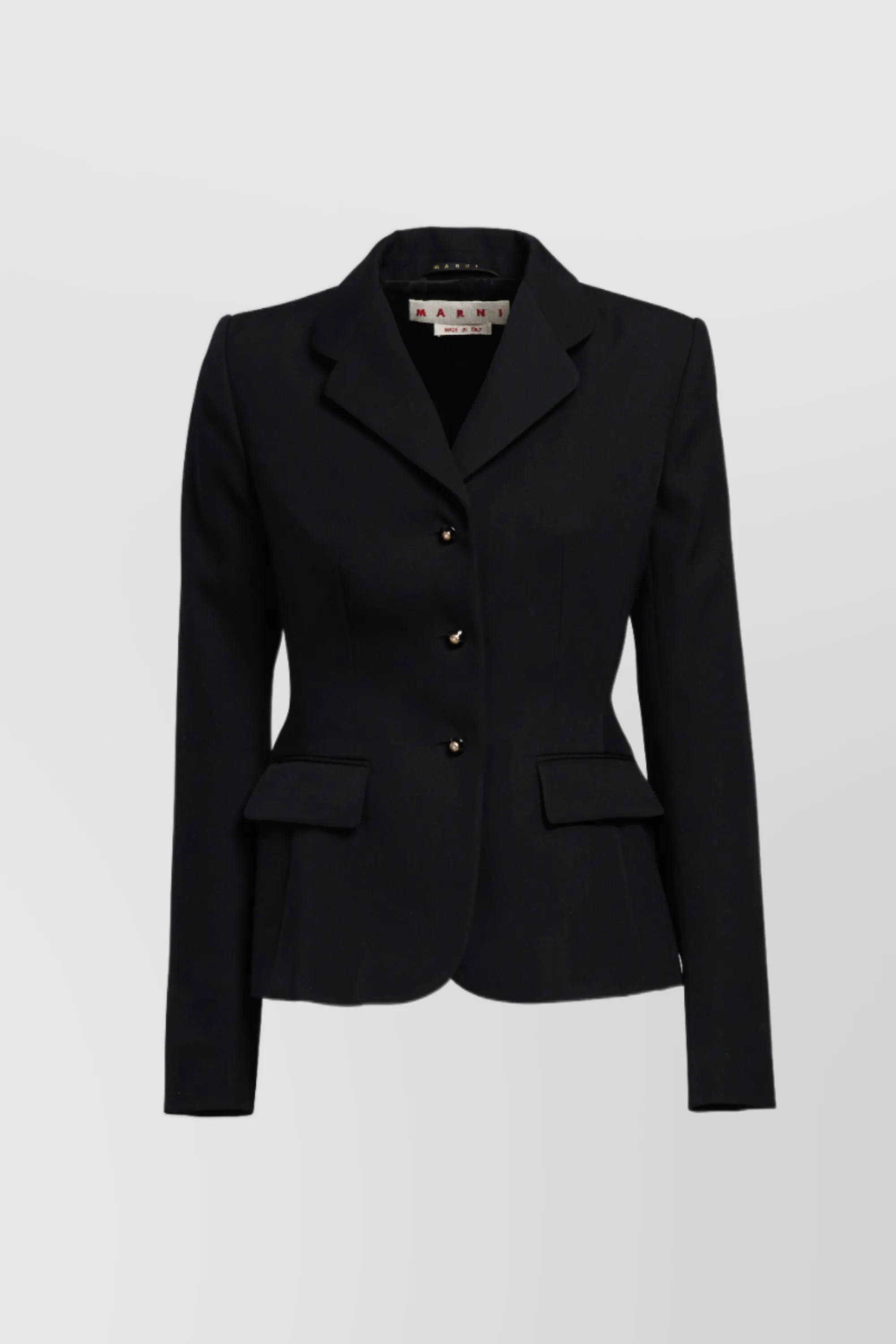 Fitted tailoring virgin wool blazer