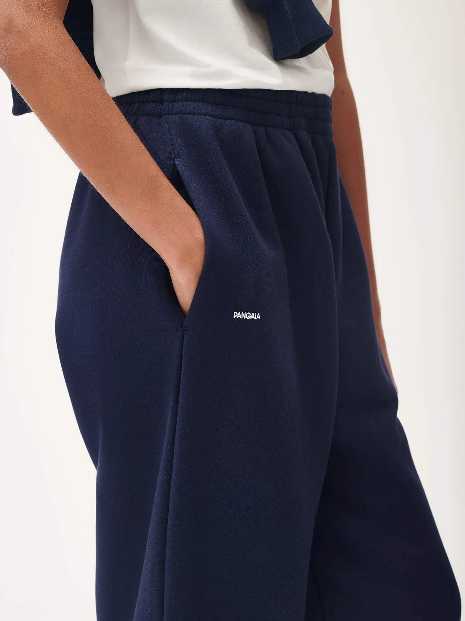 Womens DNA Barrel-Leg Track Pantsnavy